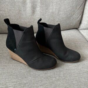 Toms Kelsey Wedge Bootie, Size 6.5